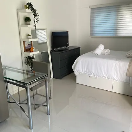 House In Dania Beach Esterno foto
