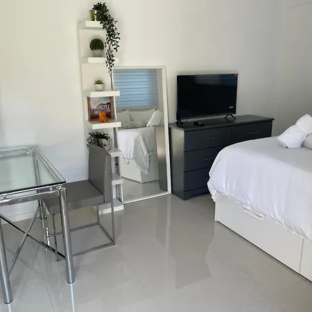 House In Dania Beach Esterno foto