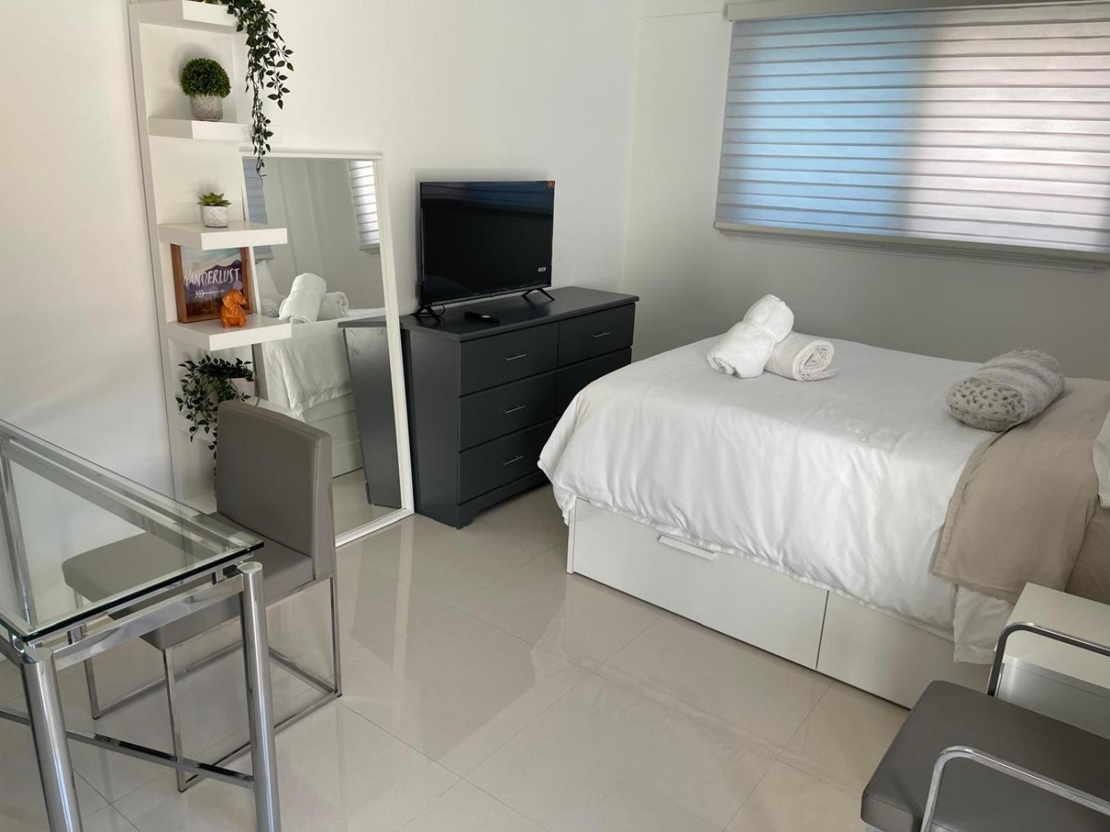 House In Dania Apartment