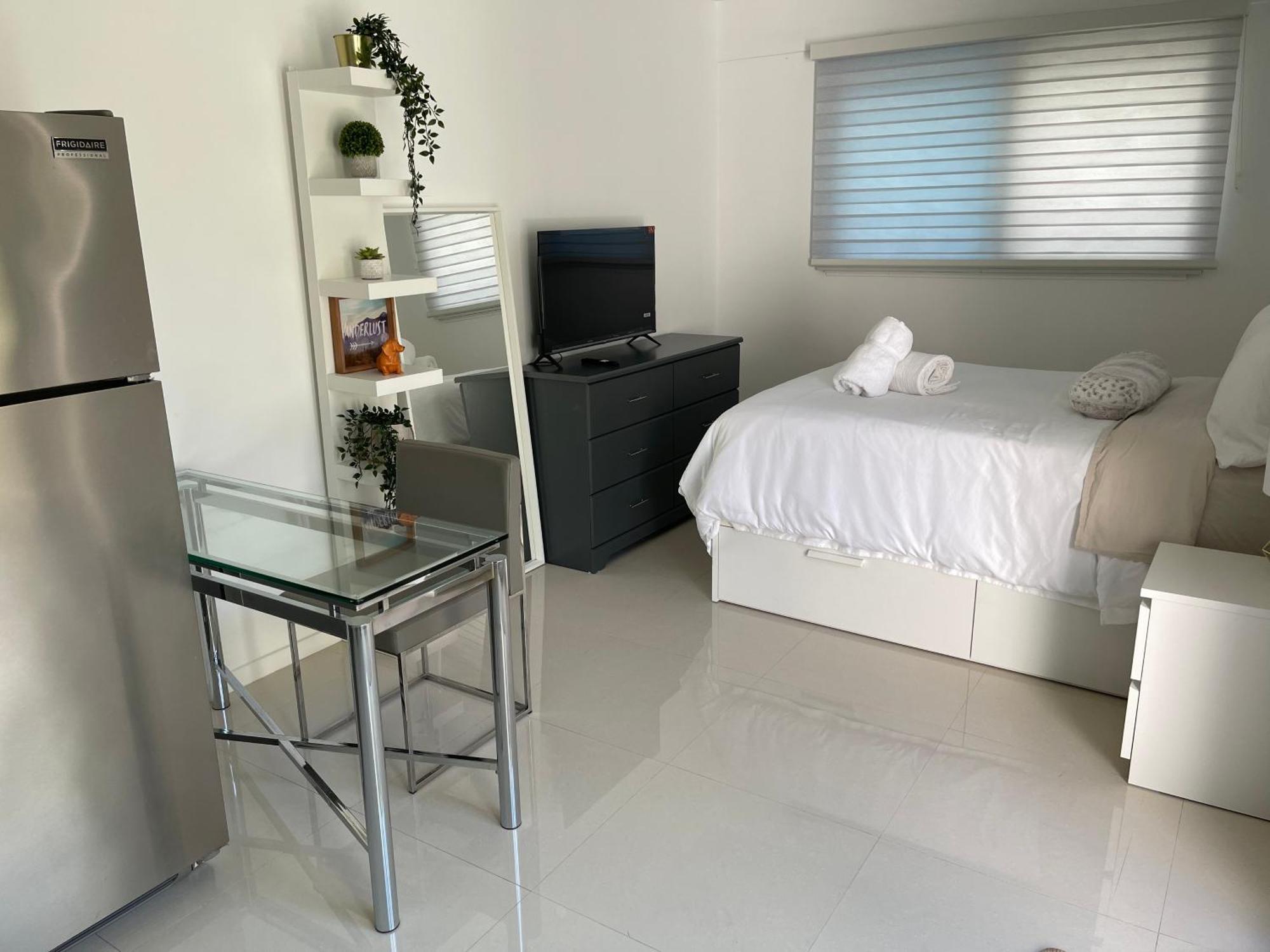 House In Dania Apartment Dania Beach