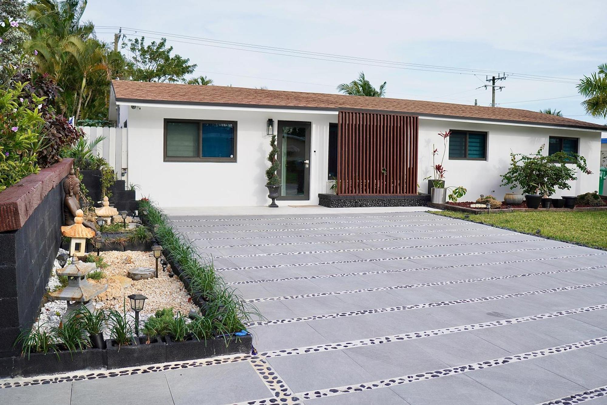House In Dania